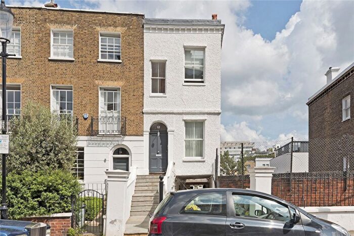 2 Bedroom Flat To Rent In Bedford Gardens, Kensington, W8