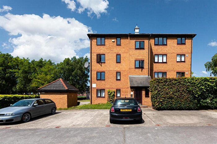 1 Bedroom Apartment To Rent In Bream Close, Tottenham, N17