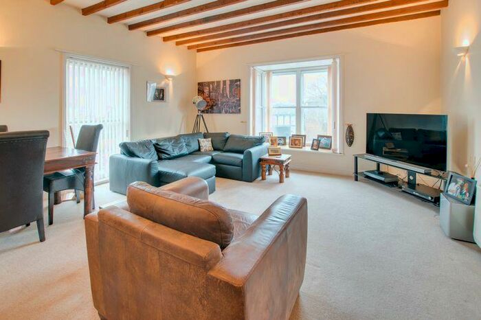 2 Bedroom Flat To Rent In Canterbury, CT1