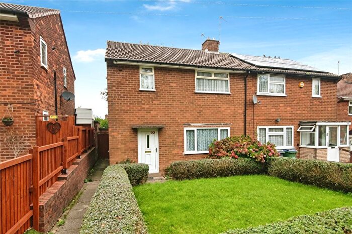 3 Bedroom Semi-detached House For Sale In Ferndale Road, Oldbury, West Midlands, B68