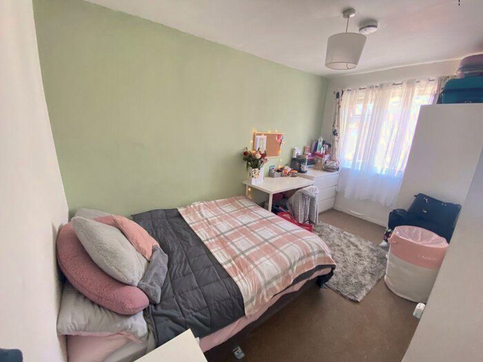 3 Bedroom House To Rent In College Road, Canterbury - Ref, CT1