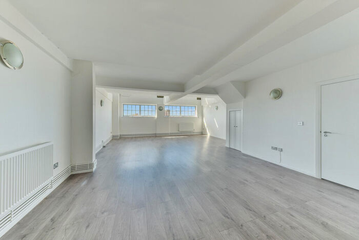 3 Bedroom Apartment To Rent In Ability View, Haggerston London, E2