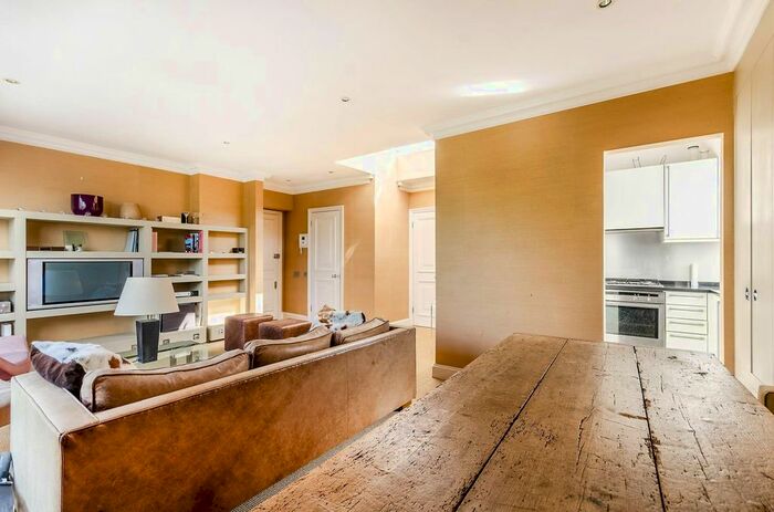 2 Bedroom Flat To Rent In Cranley Gardens, South Kensington, London, SW7