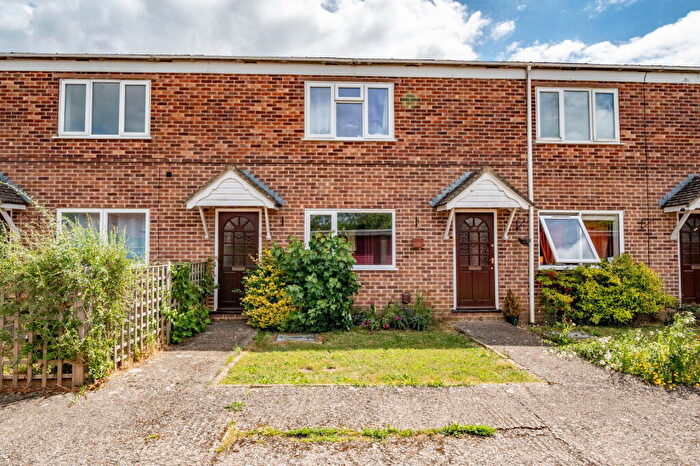 2 Bedroom Maisonette For Sale In Crossways, Station Road, Whitchurch, RG28