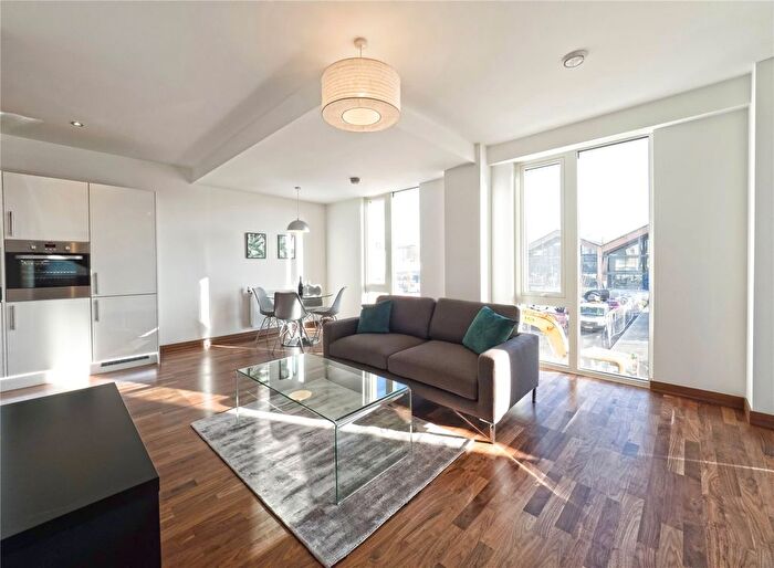 1 Bedroom Flat For Sale In Cyrus Field Street, Greenwich, SE10