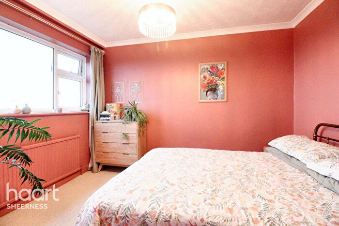 3 Bedroom Semi Detached House For Sale In Cliff Gardens, Minster, ME12