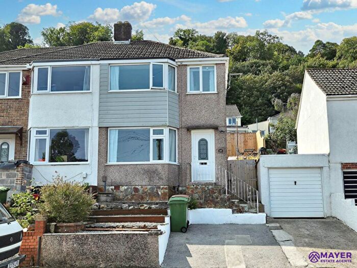3 Bedroom Semi-Detached House For Sale In Merafield Drive, Plympton, PL7