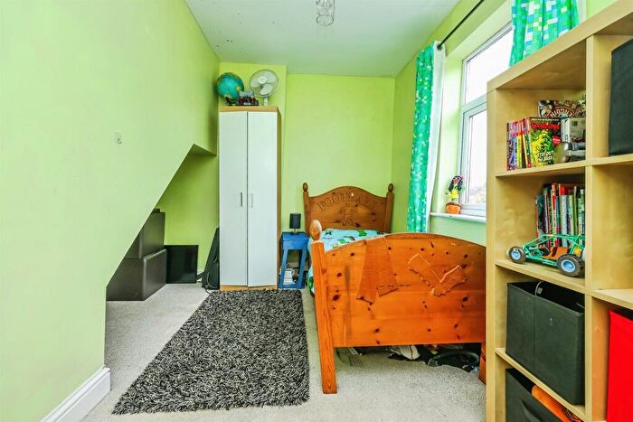 2 Bedroom Semi-Detached House For Sale In Broadway, Ripley, DE5