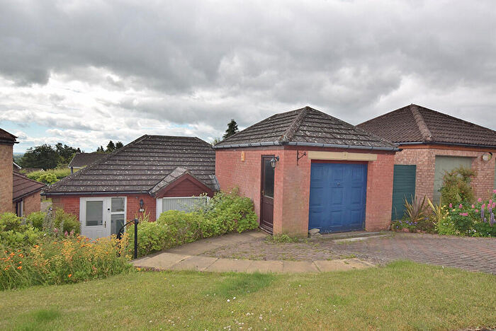 3 Bedroom Detached Bungalow For Sale In Olliver Road, Richmond, DL10
