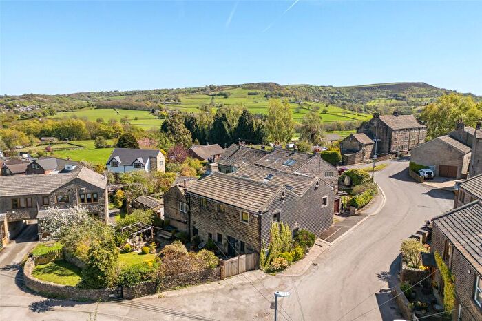 4 Bedroom House For Sale In Totties Lane, Totties, Holmfirth, HD9