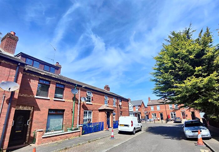 2 Bedroom TownHouse For Sale In Vicinage Place, Belfast, BT14