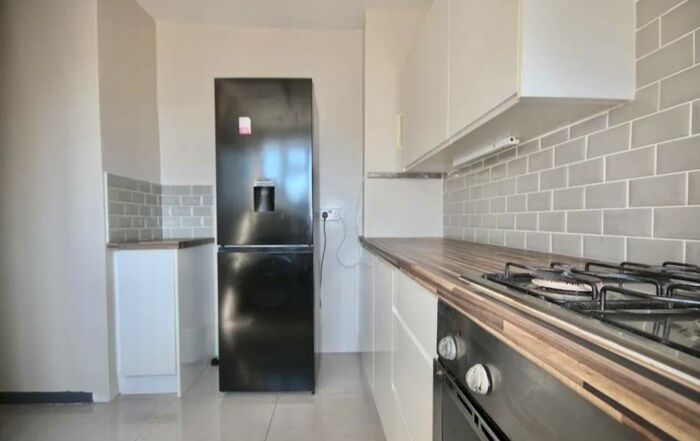 1 Bedroom Flat To Rent In Geffrye Court, Geffrye Estates, Haggerston, Hackney, Hoxton, London, N1