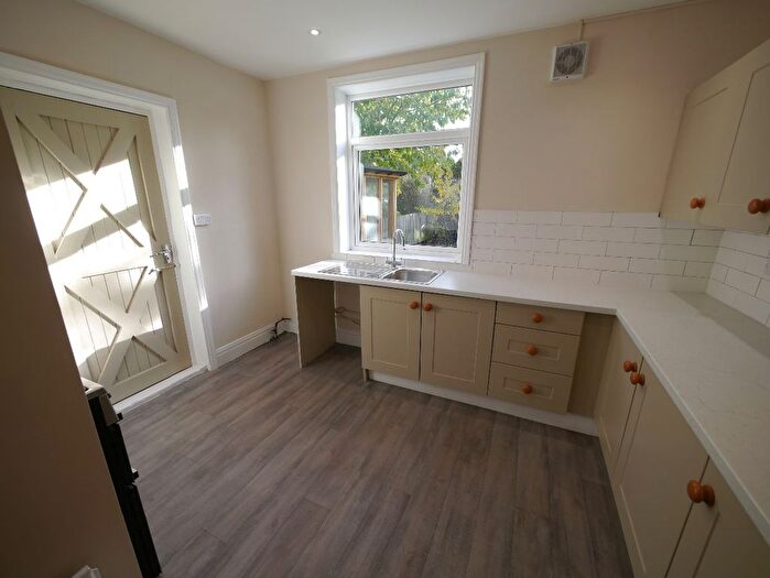 4 Bedroom Semi-detached House To Rent In Middleton Avenue, Newcastle Upon Tyne, NE4