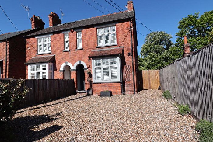 3 Bedroom Semi-Detached House For Sale In Fernbank Road, Ascot, SL5