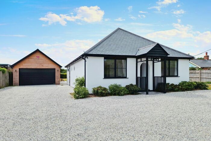 3 Bedroom Detached Bungalow For Sale In Holly Lane, Pilley, Lymington, Hampshire, SO41