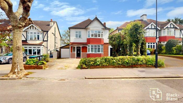 3 Bedroom Maisonette To Rent In Northampton Road, Croydon, CR0