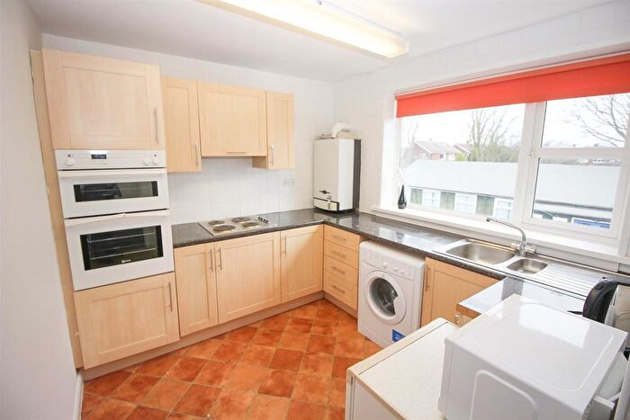 2 Bedroom Flat To Rent In Princes Road, Brunton Park, NE3