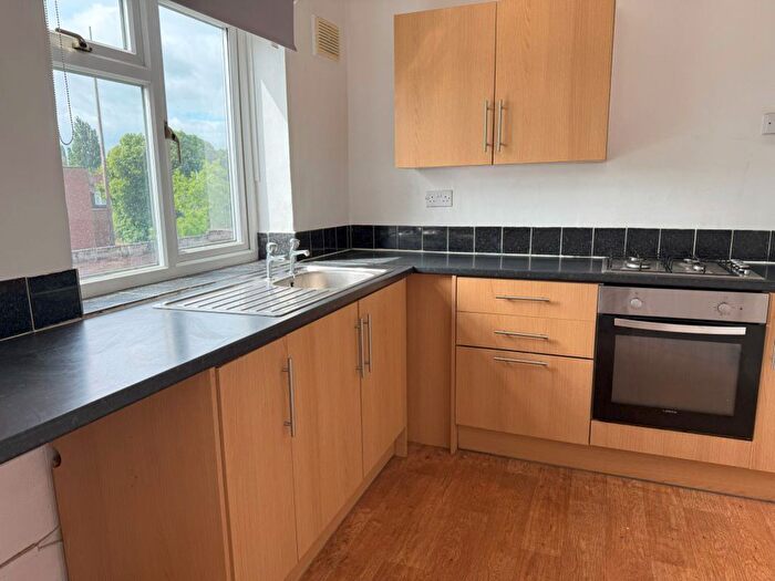 3 Bedroom Flat To Rent In Quinton Park, Cheylesmore, Coventry, CV3