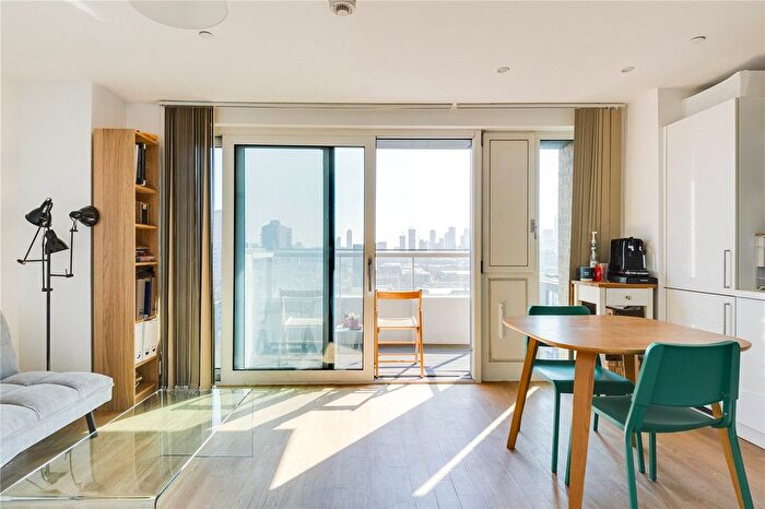 Studio To Rent In Marner Point, Jefferson Plaza, Bromley-By-Bow, London, E3