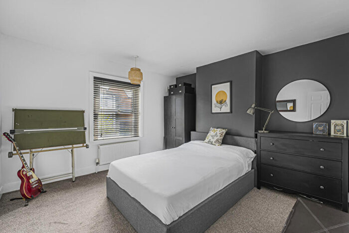 2 Bedroom Terraced House For Sale In Spring Vale South, Dartford, DA1