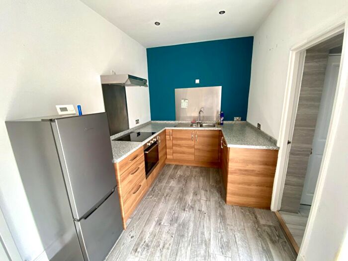 3 Bedroom House To Rent In South Street, Shiremoor, NE27