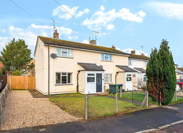 2 Bedroom Semi Detached House For Sale In Newcroft Road, Calne, SN11