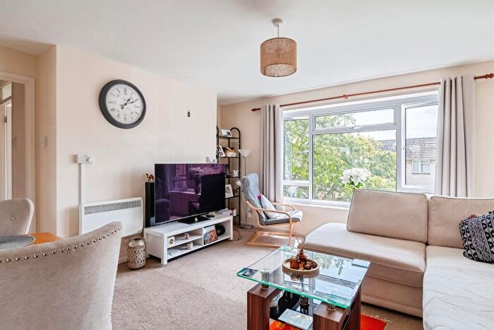 2 Bedroom Flat For Sale In Weller Road, Corsham, SN13