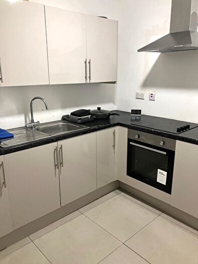 1 Bedroom Flat To Rent In North Clive Street, Cardiff, CF11