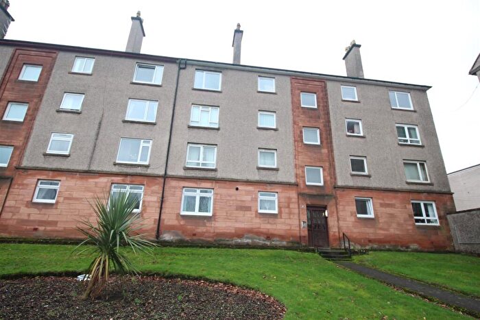 2 Bedroom Flat To Rent In Shore Street, Gourock, PA19