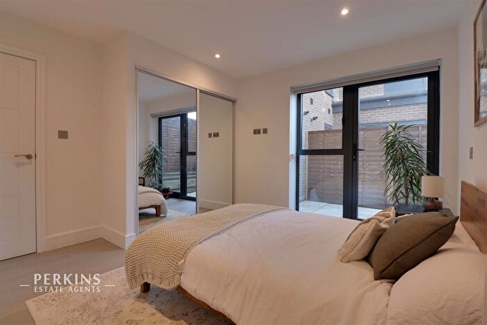 1 Bedroom Flat To Rent In Church Road, Northolt, UB5