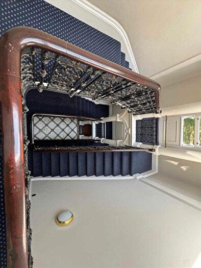 2 Bedroom Apartment To Rent In Cedars Close, Belmont, Black Heath, Greenwhich, SE13