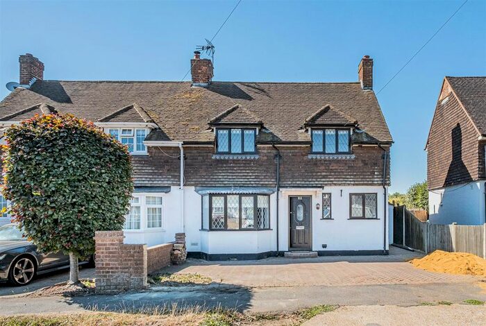 4 Bedroom Semi-Detached House To Rent In Priory Close, Denham, Uxbridge, UB9