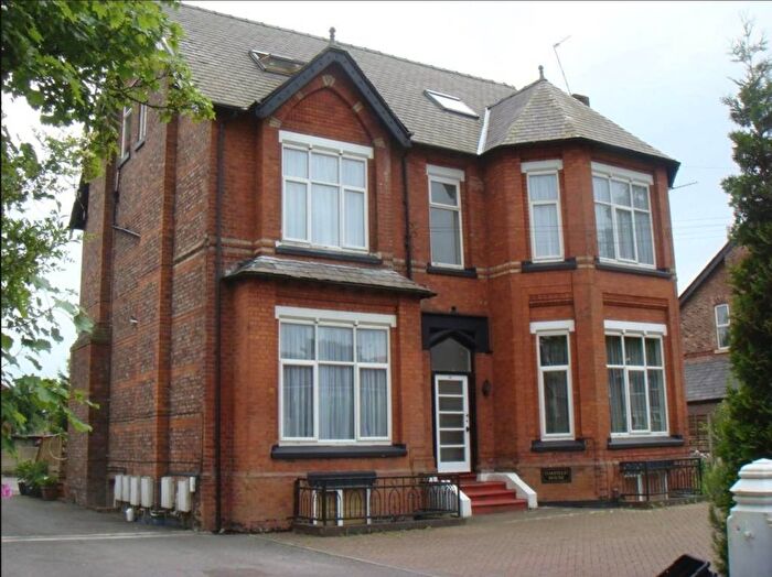 1 Bedroom Flat For Sale In Queens Road, Sale, M33