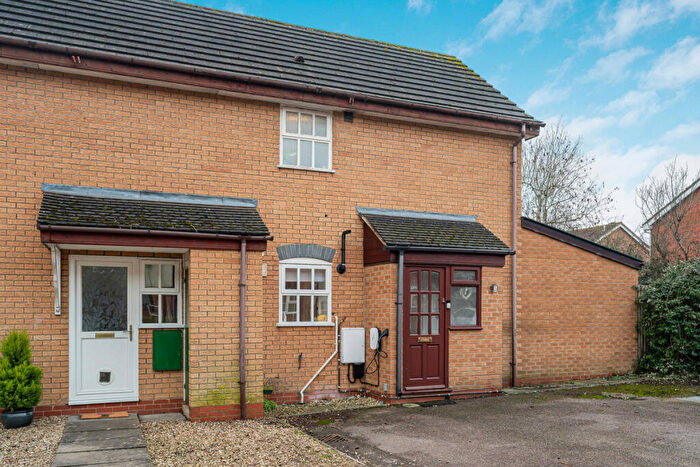 2 Bedroom End Of Terrace House For Sale In Merganser Drive, Bicester, OX26