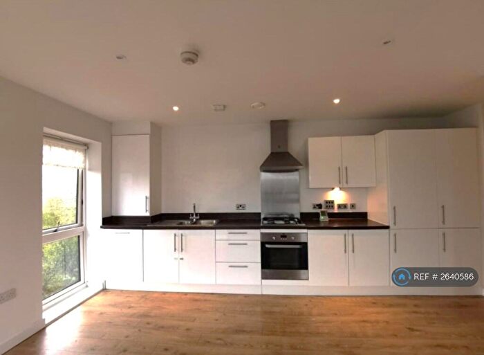 2 Bedroom Flat To Rent In Pinnacle House, Orpington, BR5