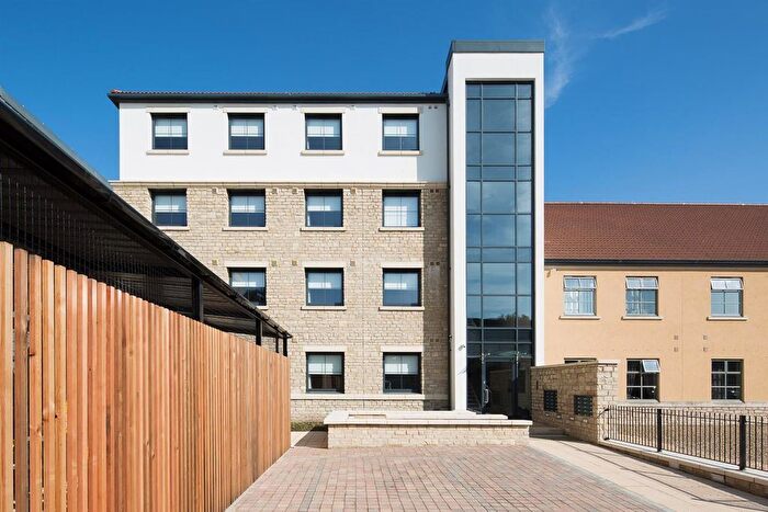 1 Bedroom Flat To Rent In Weirside Court, River Place (Road), Lower Bristol Road, Bath, BA2