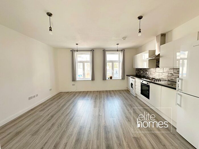 1 Bedroom Flat To Rent In West Green Road, London, N15