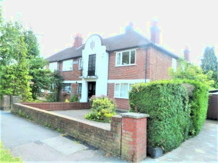 2 Bedroom Flat To Rent In Cranleigh House, Coombe Lane, Raynes Park, London, SW20