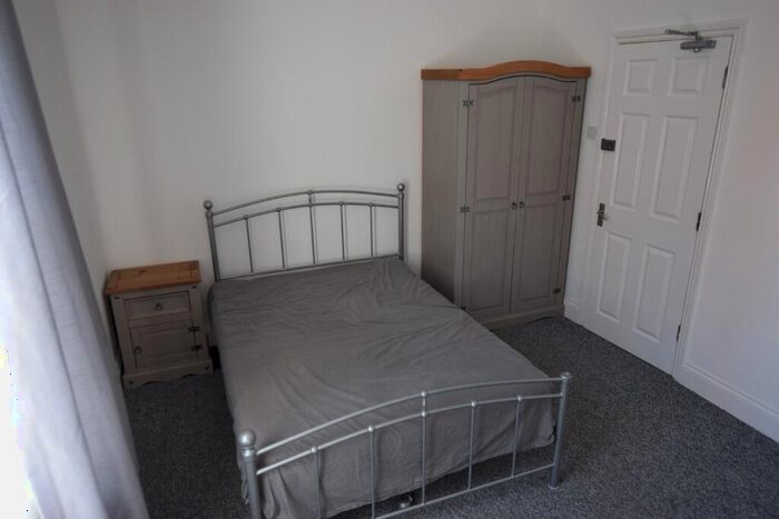 1 Bedroom Terraced House To Rent In Victoria Road, Northampton, NN1