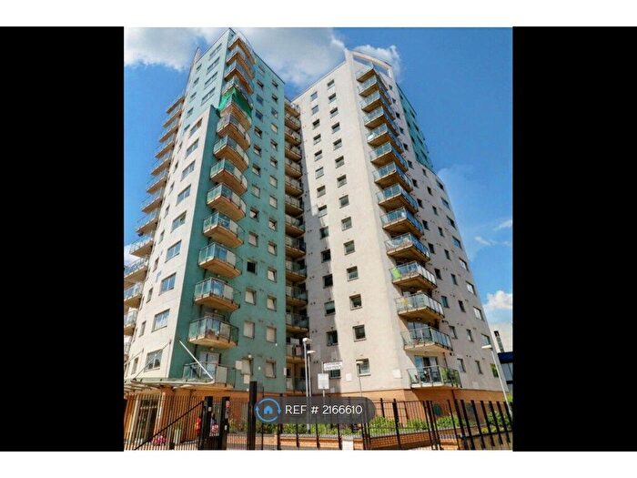 2 Bedroom Flat To Rent In City View, Ilford, IG1