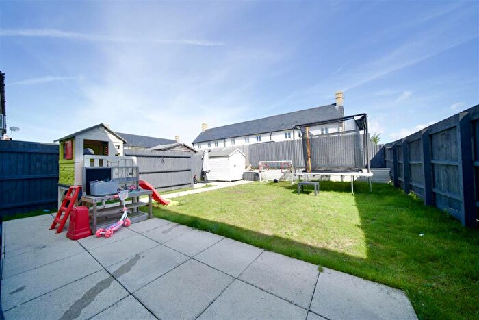 2 Bedroom Semi-Detached House For Sale In Sea Clover Lane, Weymouth, DT4