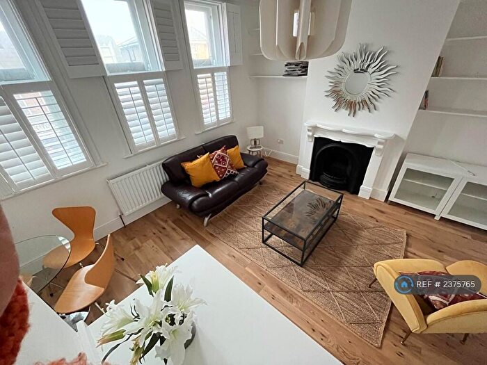 2 Bedroom Flat To Rent In Kirkdale, London, SE26