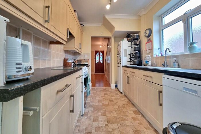 3 Bedroom End Of Terrace House For Sale In Drayton, Hampshire, PO6