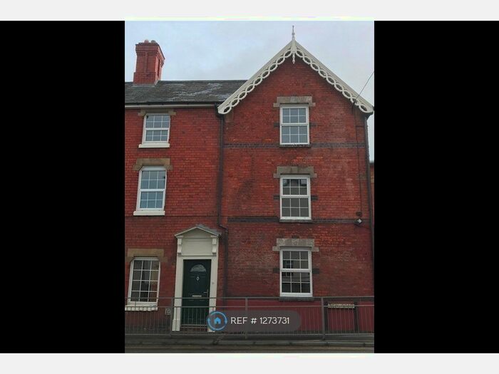 1 Bedroom Flat To Rent In New Road, Newtown SY16