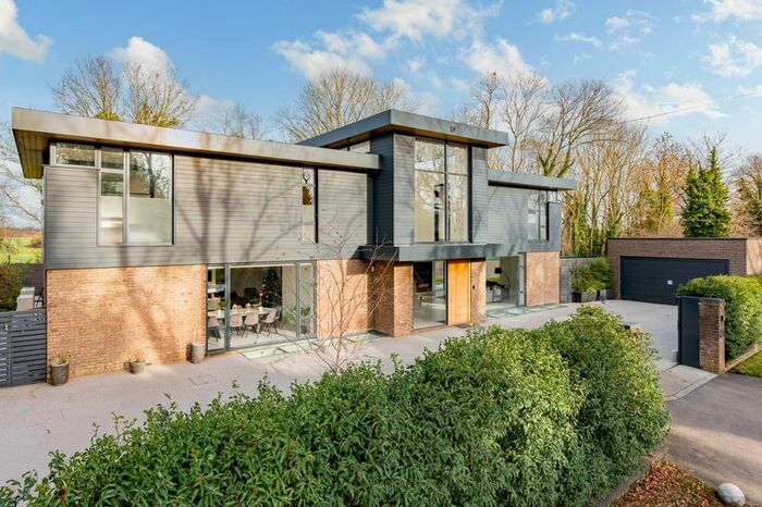 6 Bedroom Property For Sale In Chapel Lane, Letty Green, Hertford, SG14