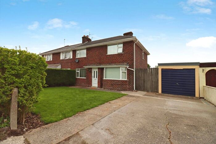 3 Bedroom Semi-Detached House For Sale In Brookhurst Close, Bromborough, CH63