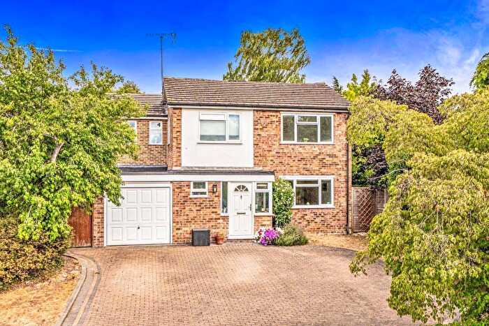 4 Bedroom Detached House For Sale In Lockstile Way, Goring On Thames, RG8