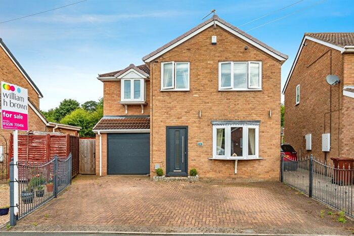 3 Bedroom Detached House For Sale In Chestnut Drive, South Hiendley, Barnsley, S72
