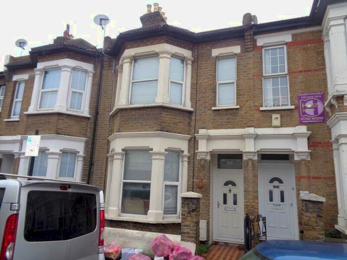 5 Bedroom House To Rent In Queens Road, Southend-On-Sea, SS1