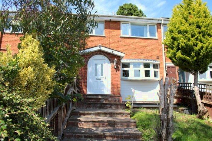 3 Bedroom Property To Rent In Middleton Gardens, Birmingham, B30